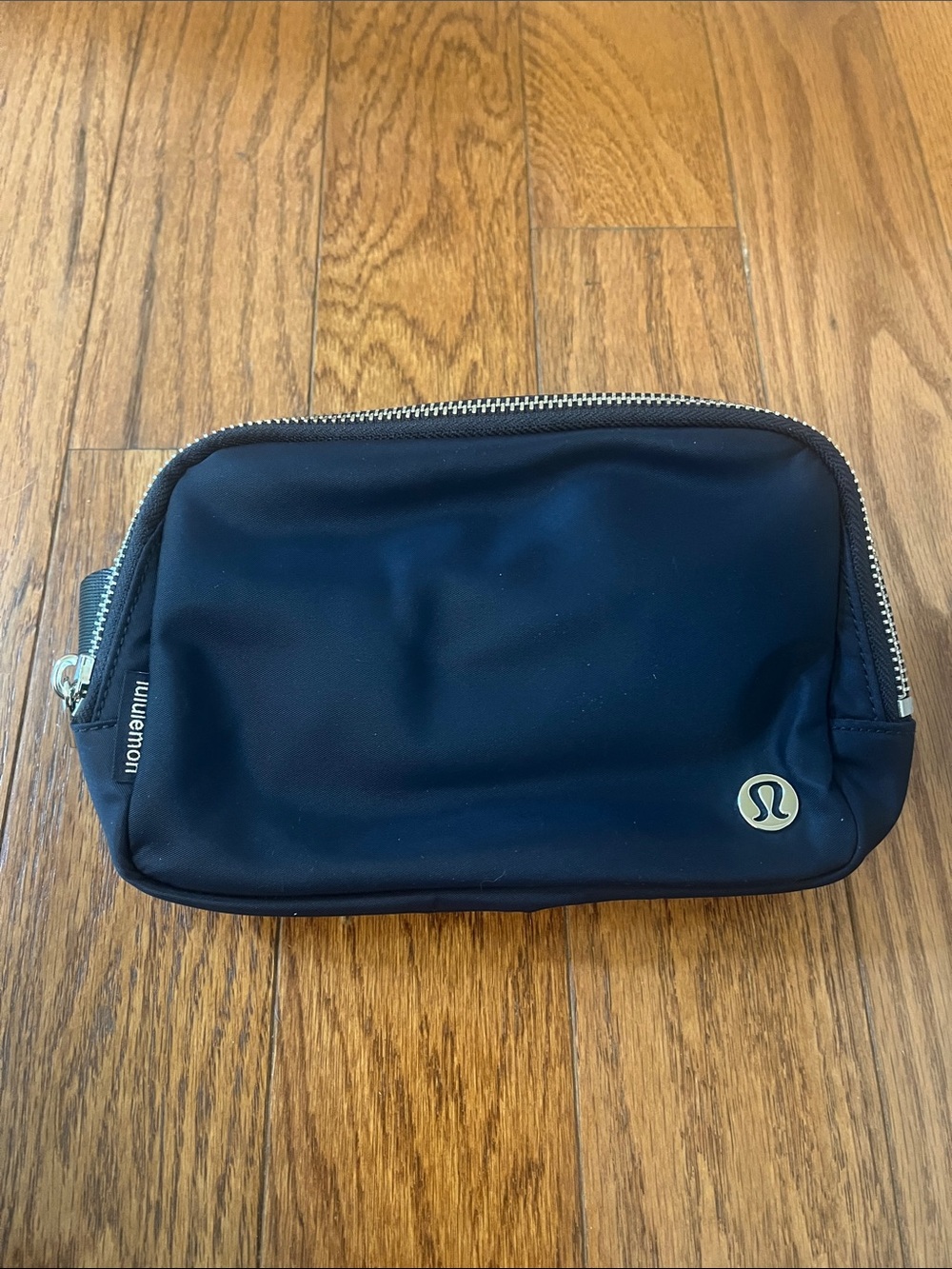 Lululemon Navy Blue Everywhere 1L Belt Bag Waist Crossbody Metal Hardware NWT